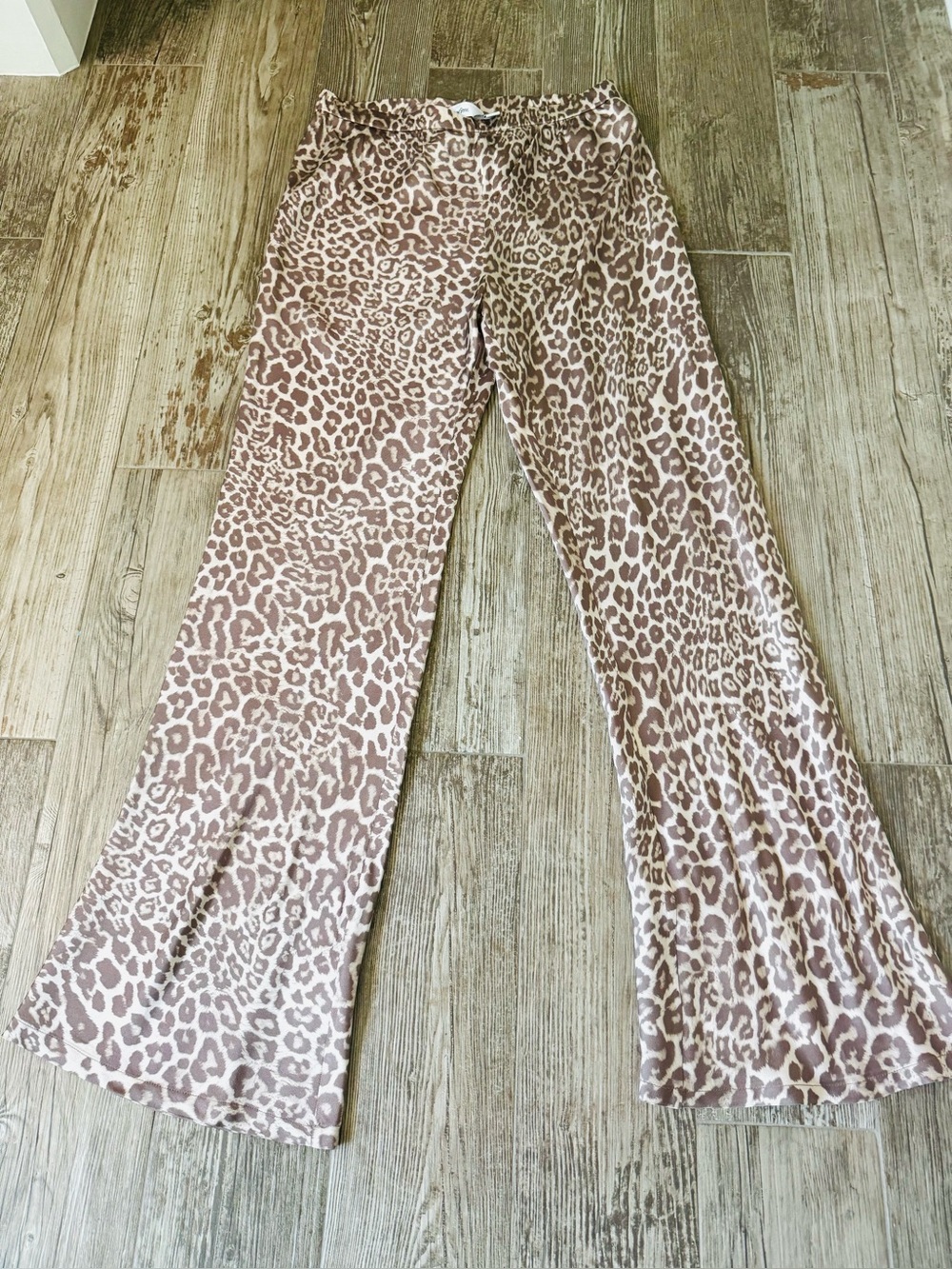 NWOT &Other Stories Leopard Pull On Satin Wide Leg Pants Taupe Beige US 10 - Picture 6 of 10